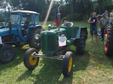 TRAKTOR SRAZ Po��tky 2013