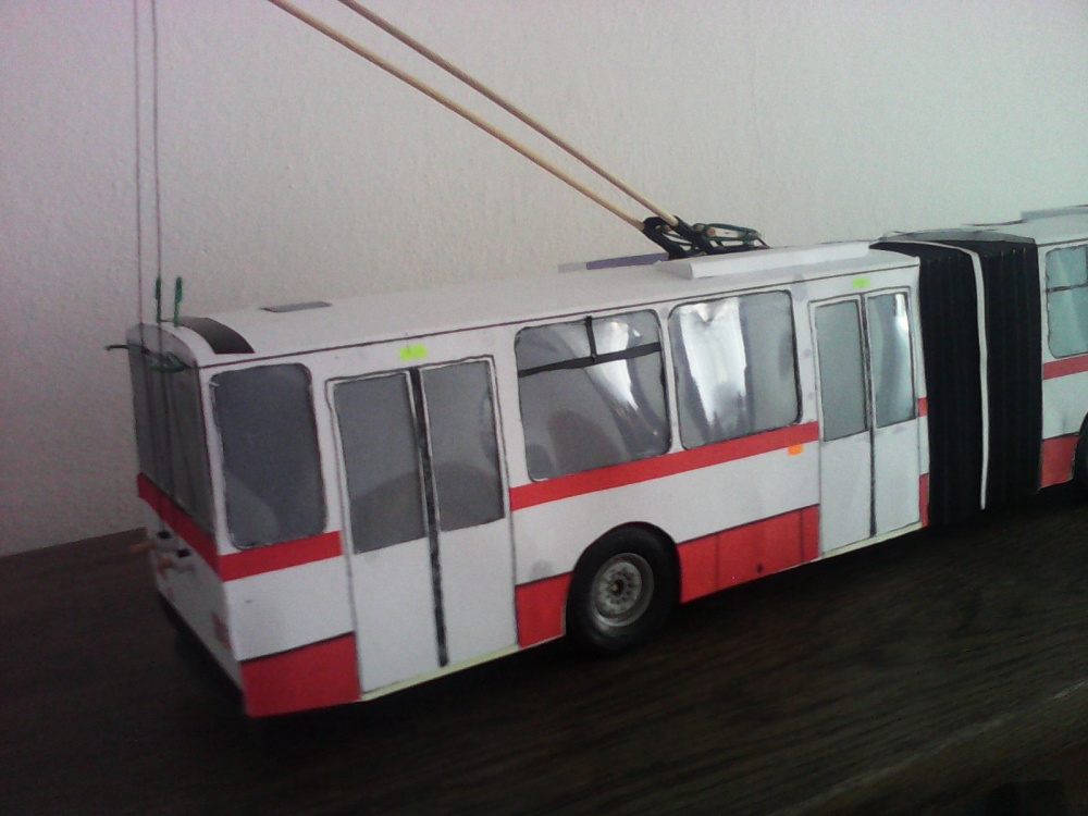 Trolejbus Škoda 15Tr/M (Plná velikost v novém okně) Trolejbus Škoda 15Tr/M