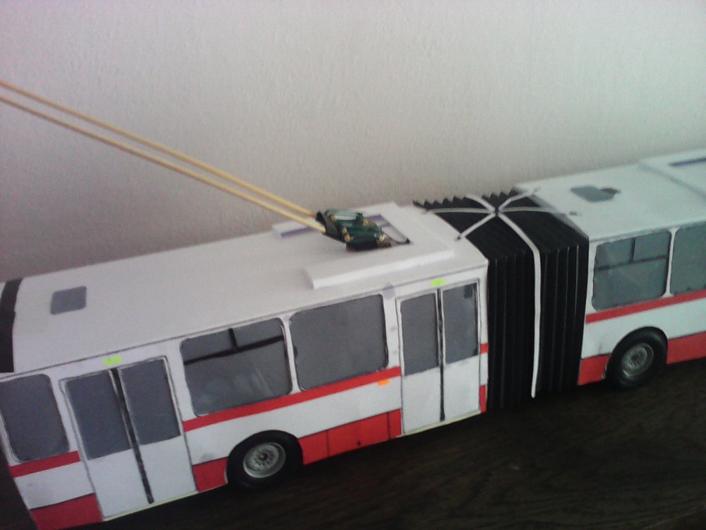Trolejbus Škoda 15Tr/M (Plná velikost v novém okně) Trolejbus Škoda 15Tr/M