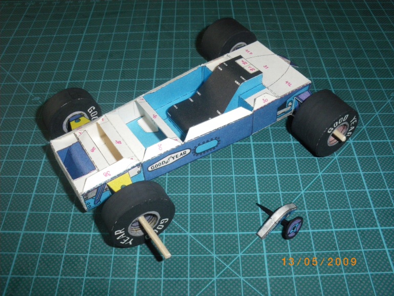 41693