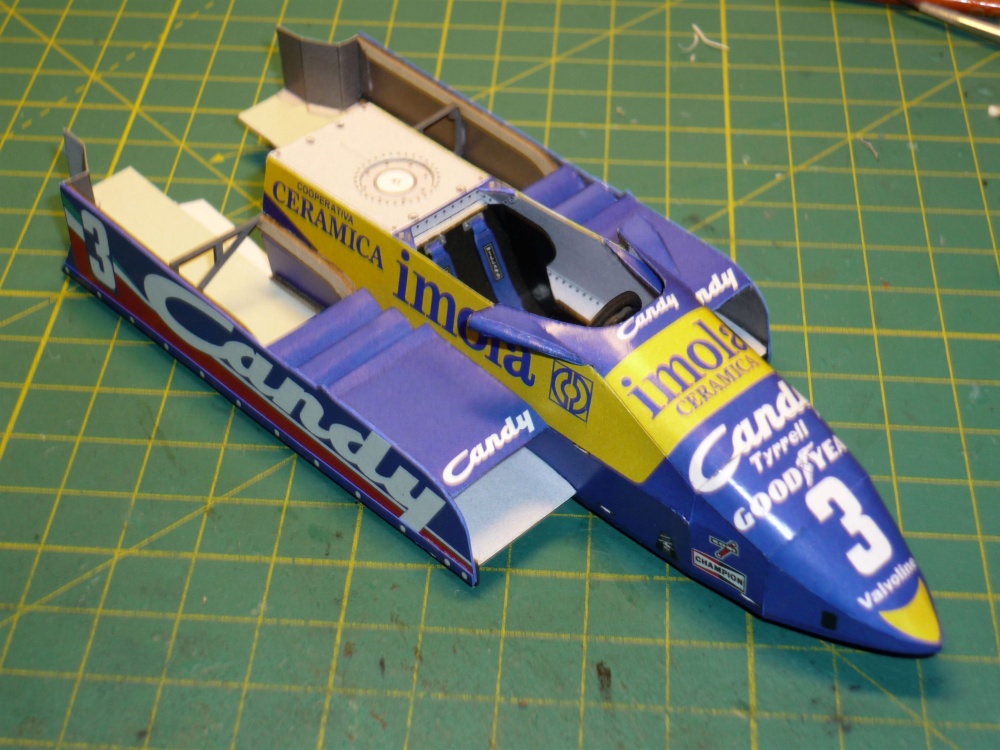 Tyrrell 011 - Michele Alboreto - Monako 82 (Plná velikost v novém okně) Tyrrell 011 - Michele Alboreto - Monako 82