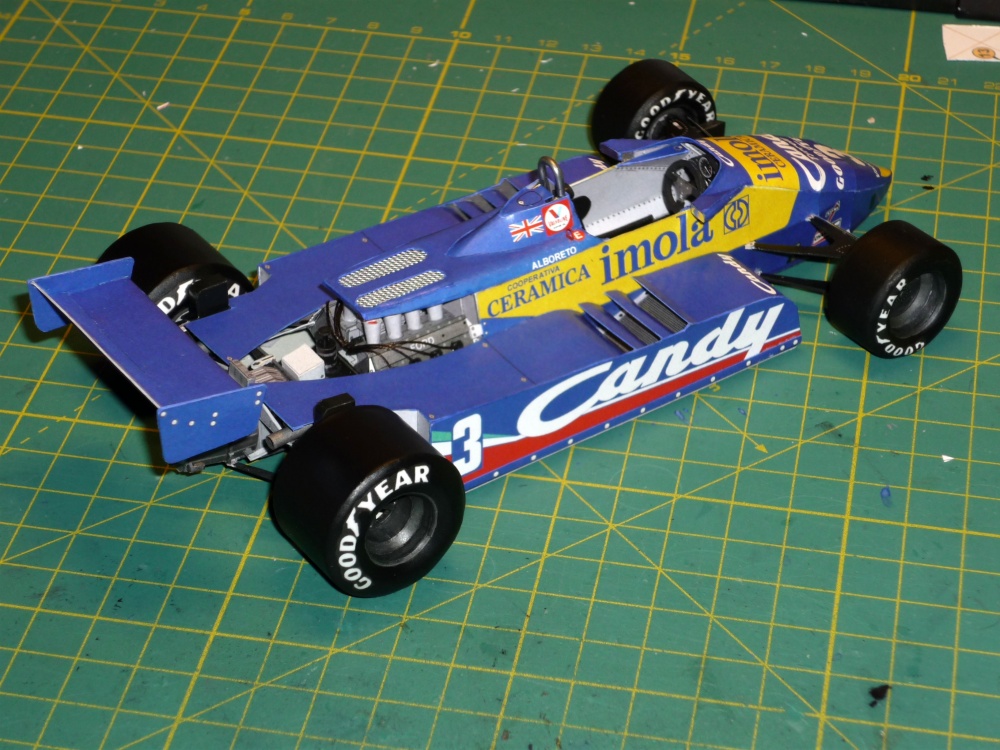 Tyrrell 011 - Michele Alboreto - Monako 82 (Plná velikost v novém okně) Tyrrell 011 - Michele Alboreto - Monako 82