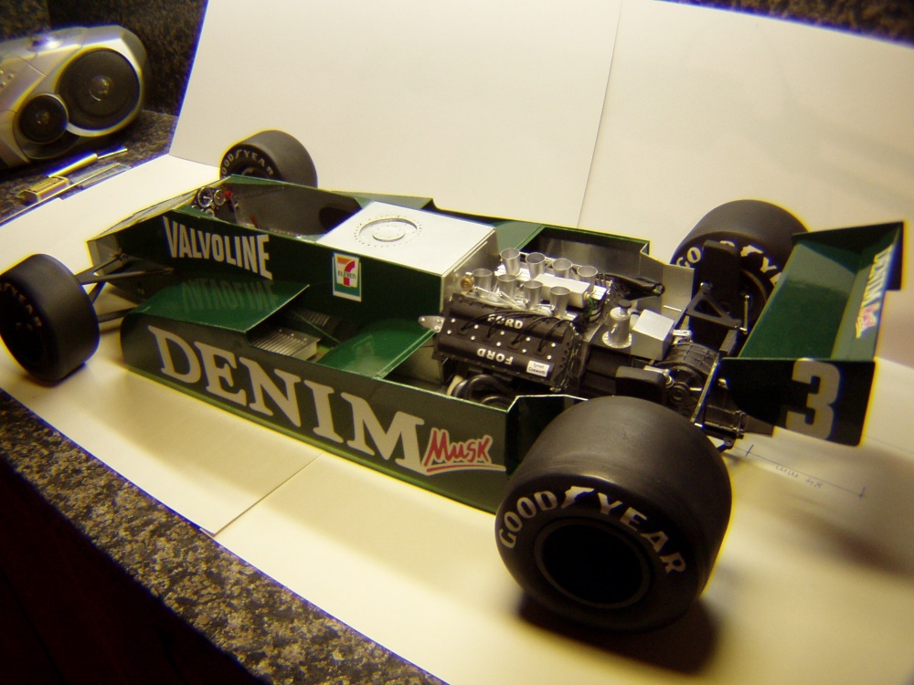 Tyrrell 011, 1982, M. Alboreto, Las Vegas (Plná velikost v novém okně) Tyrrell 011, 1982, M. Alboreto, Las Vegas