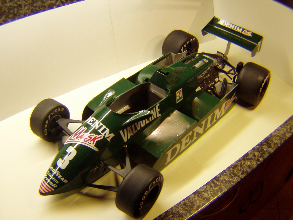 Tyrrell 011, 1982, M. Alboreto, Las Vegas (Plná velikost v novém okně) Tyrrell 011, 1982, M. Alboreto, Las Vegas