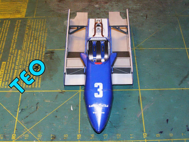Tyrrell 011 (Plná velikost v novém okně) Tyrrell 011