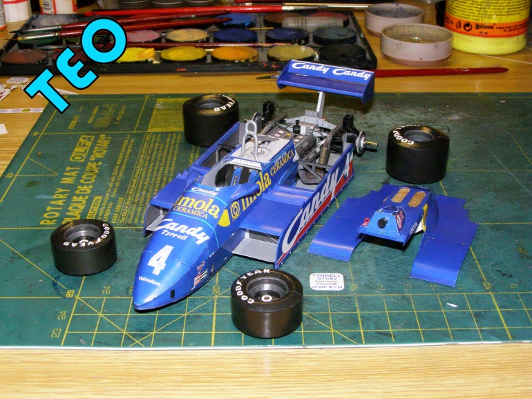 Tyrrell 011 (Plná velikost v novém okně) Tyrrell 011