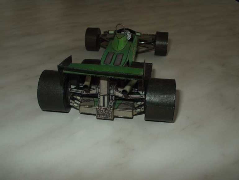 Tyrrell 011 (Plná velikost v novém okně) Tyrrell 011
