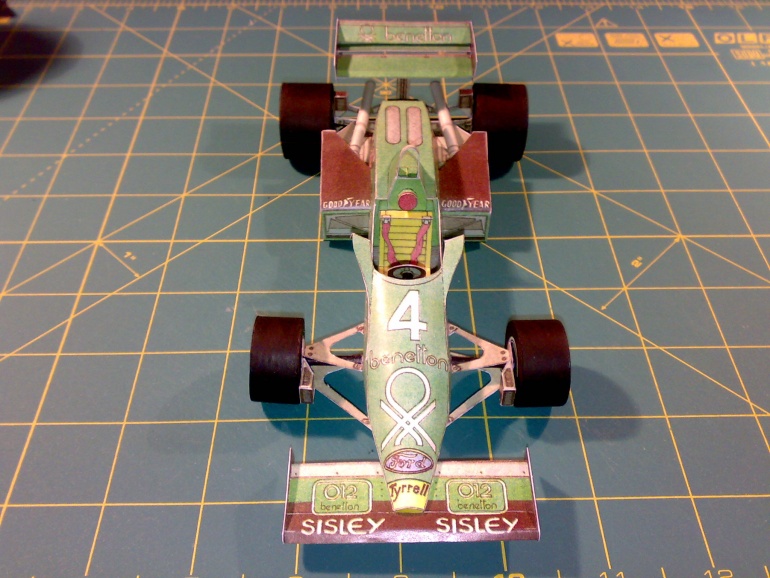 Tyrrell 011B, 1983 (Plná velikost v novém okně) Tyrrell 011B, 1983