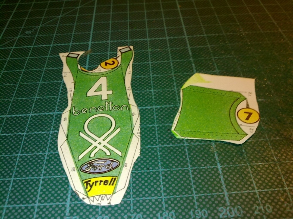 Tyrrell 011B (Plná velikost v novém okně) Tyrrell 011B