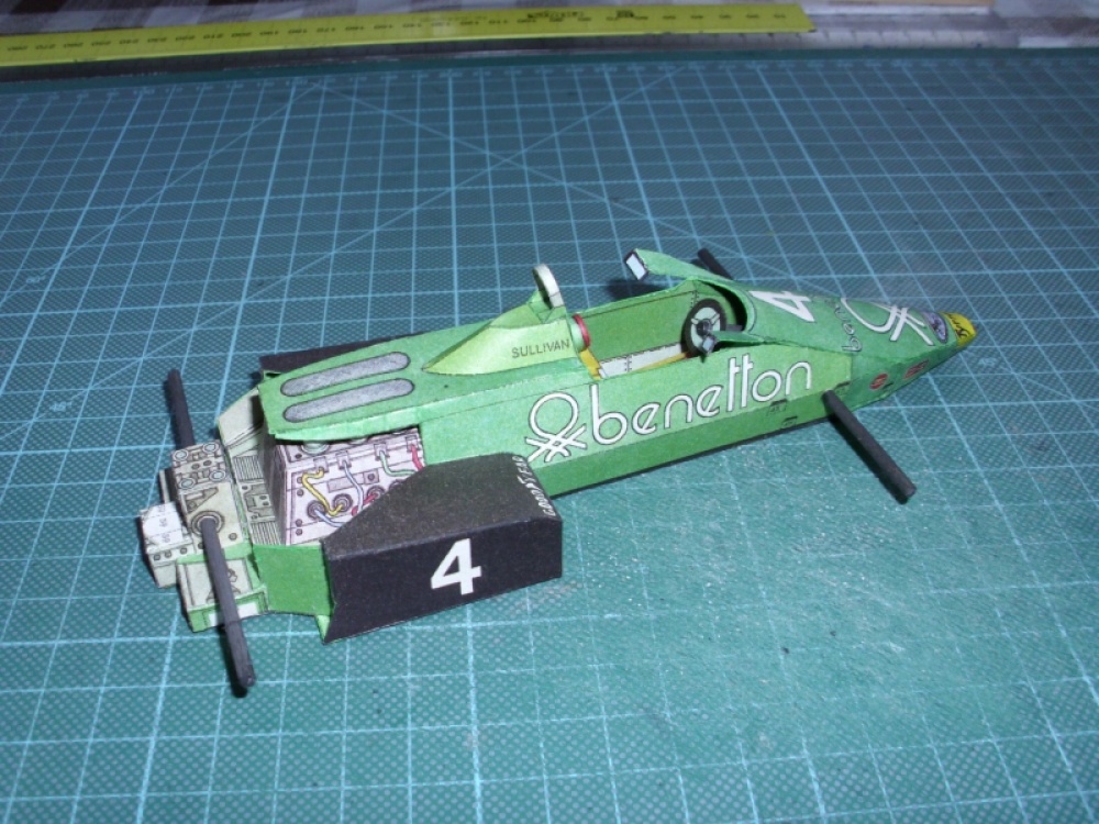 Tyrrell 011B (Plná velikost v novém okně) Tyrrell 011B