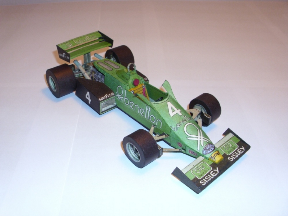 Tyrrell 011B (Plná velikost v novém okně) Tyrrell 011B