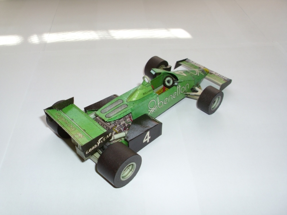 Tyrrell 011B (Plná velikost v novém okně) Tyrrell 011B