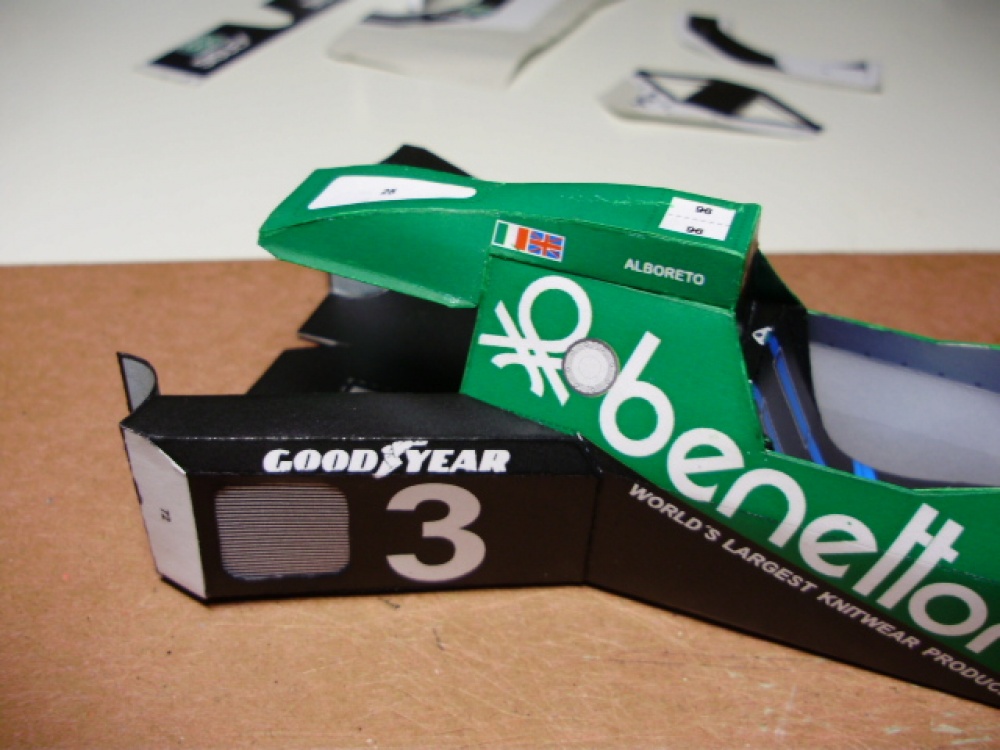Tyrrell 012/1 - 1983 (Plná velikost v novém okně) Tyrrell 012/1 - 1983