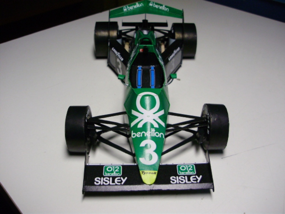 Tyrrell 012/1 - 1983 (Plná velikost v novém okně) Tyrrell 012/1 - 1983