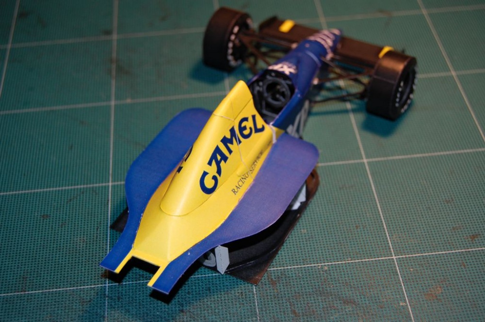 Tyrrell 018 1989-1990 (Plná velikost v novém okně) Tyrrell 018 1989-1990