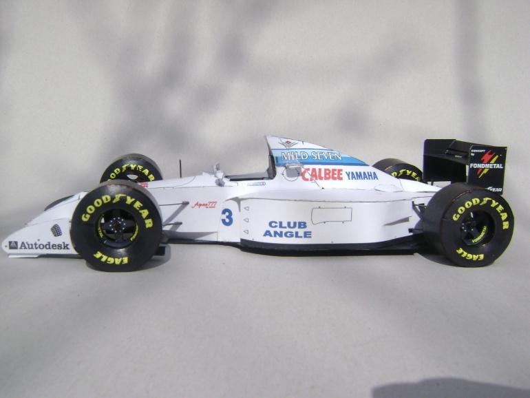 Tyrrell 022, 1994, U. Katayama (Plná velikost v novém okně) Tyrrell 022, 1994, U. Katayama