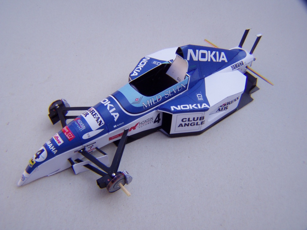 Tyrrell 023, 1995, M. Salo (Plná velikost v novém okně) Tyrrell 023, 1995, M. Salo