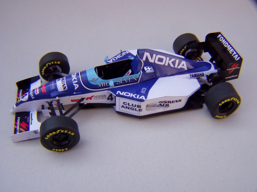 Tyrrell 023, 1995, M. Salo (Plná velikost v novém okně) Tyrrell 023, 1995, M. Salo