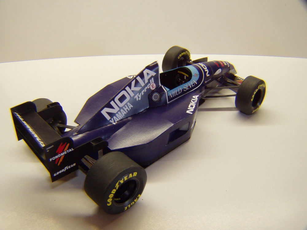 Tyrrell 023, 1995, U. Katayama, GP Brazílie (Plná velikost v novém okně) Tyrrell 023, 1995, U. Katayama, GP Brazílie