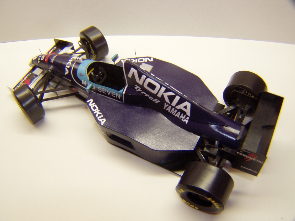 Tyrrell 023, 1995, U. Katayama, GP Brazílie (Plná velikost v novém okně) Tyrrell 023, 1995, U. Katayama, GP Brazílie