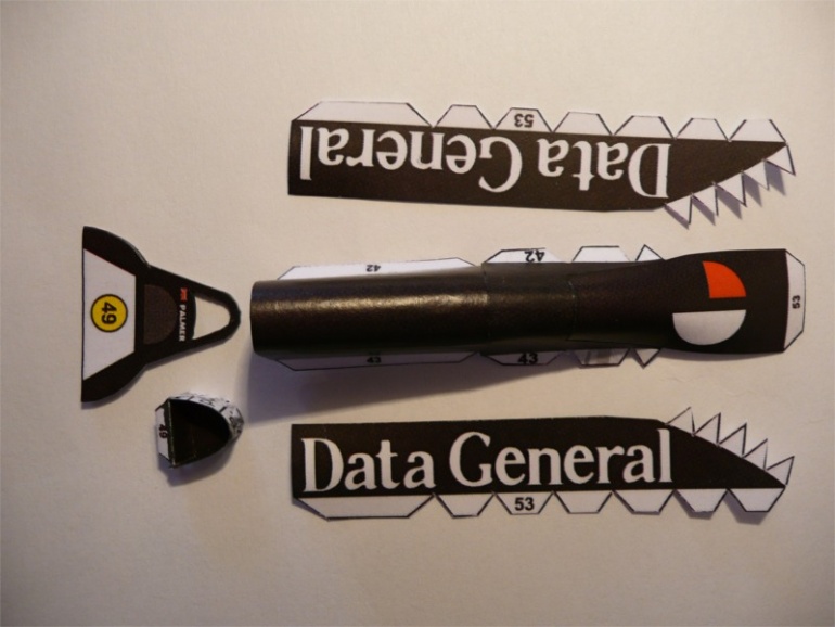 Tyrrell DG/016 (Plná velikost v novém okně) Tyrrell DG/016