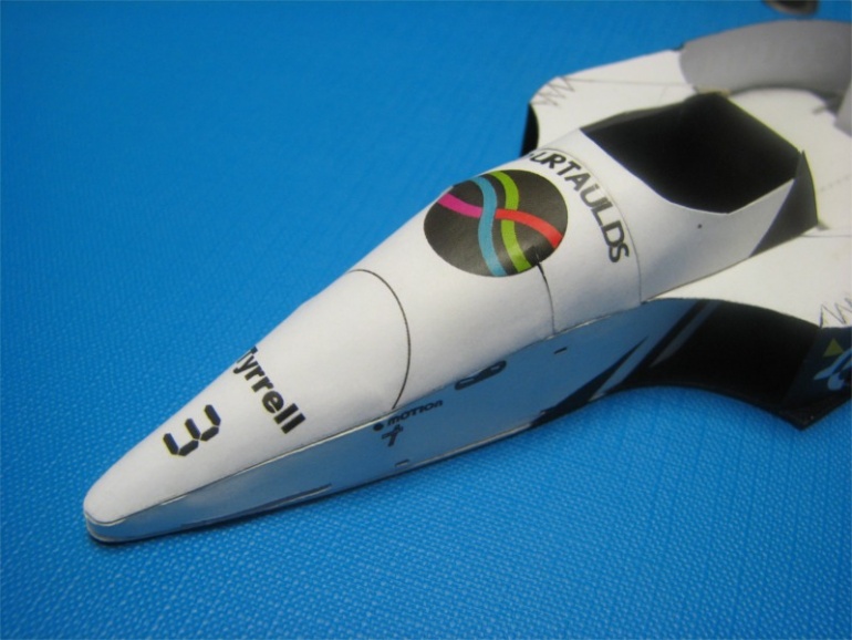 Tyrrell DG/016 (Plná velikost v novém okně) Tyrrell DG/016