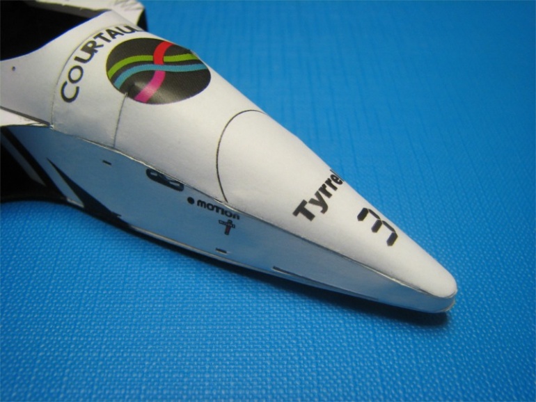 Tyrrell DG/016 (Plná velikost v novém okně) Tyrrell DG/016