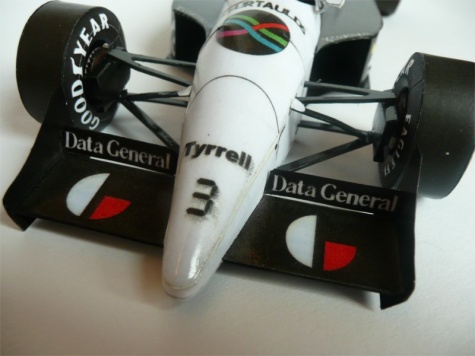 Tyrrell DG/016