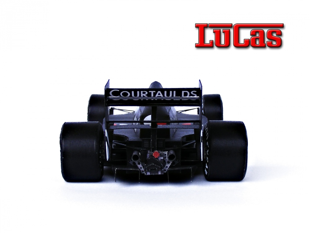 Tyrrell DG 016 (Plná velikost v novém okně) Tyrrell DG 016
