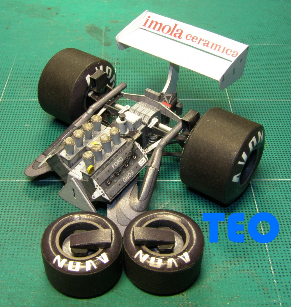 Tyrrell 011.81 trojverze (Plná velikost v novém okně) Tyrrell 011.81 trojverze