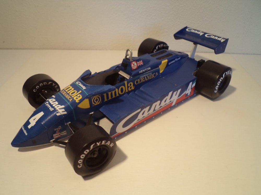 Tyrrell 011 Ford, B. Henton GP, San Marino 1982 (Pln� velikost v nov�m okn�) Tyrrell 011 Ford, B. Henton GP, San Marino 1982
