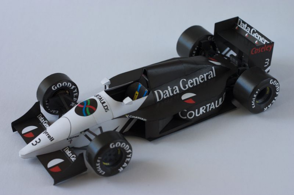 Tyrrell DG 016 (Plná velikost v novém okně) Tyrrell DG 016