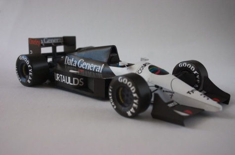 Tyrrell DG 016