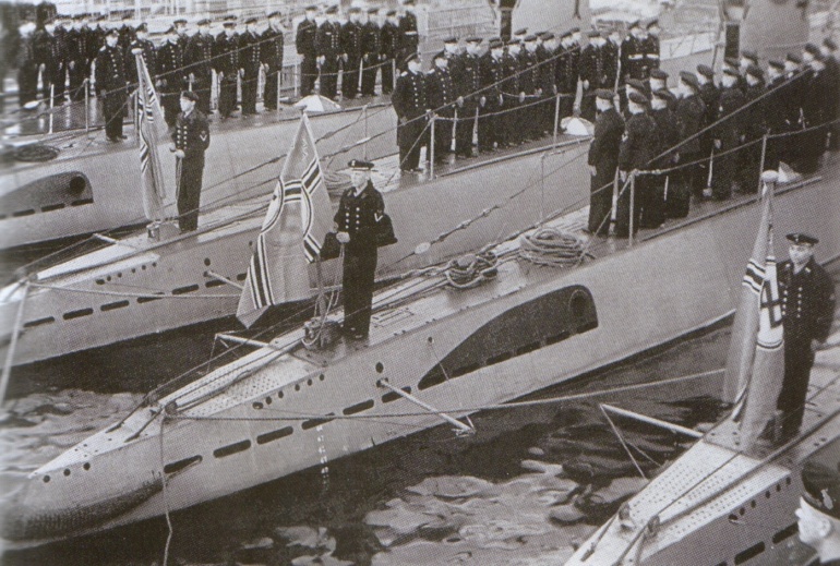 U-boot IA a XB (Plná velikost v novém okně) U-boot IA a XB