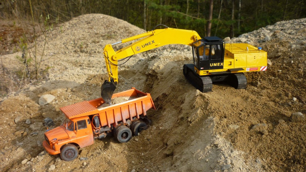 UNEX DH 441 (Plná velikost v novém okně) UNEX DH 441