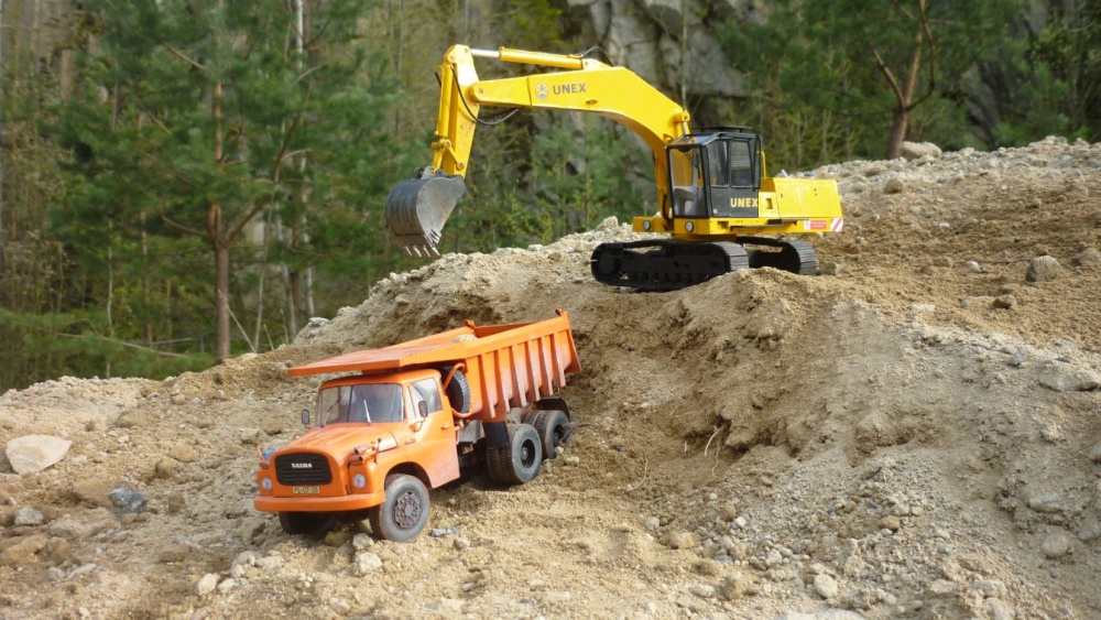 UNEX DH 441 (Plná velikost v novém okně) UNEX DH 441