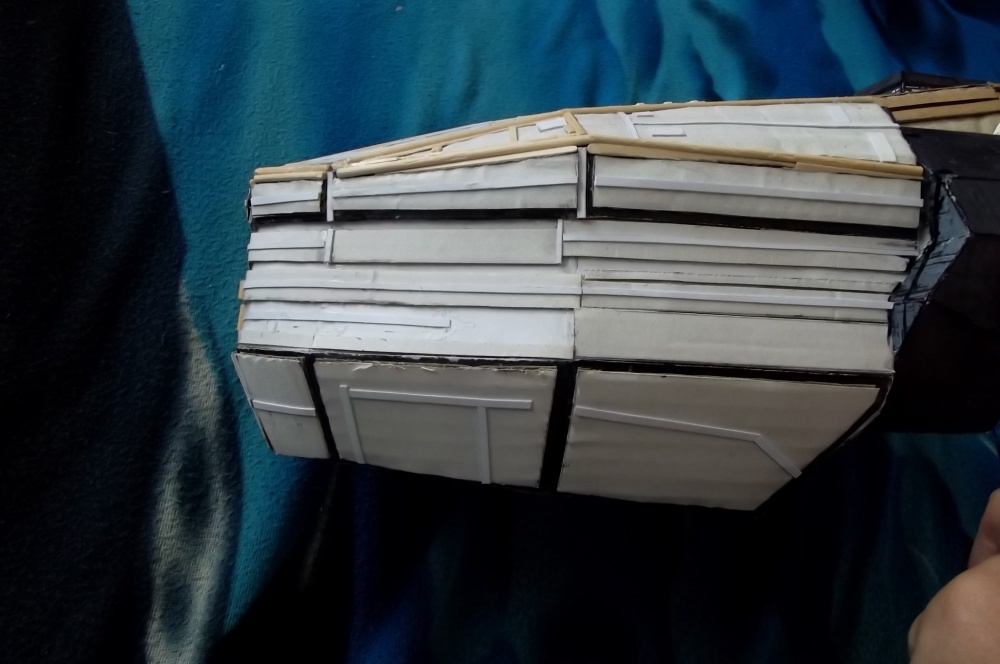 244600