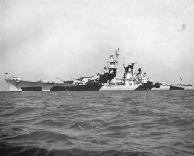 USS Alaska (Plná velikost v novém okně) USS Alaska
