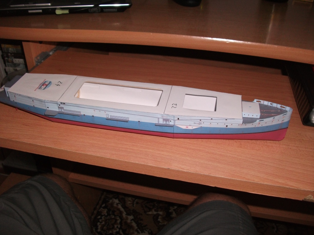 USS Anzio CVE-57 (Plná velikost v novém okně) USS Anzio CVE-57