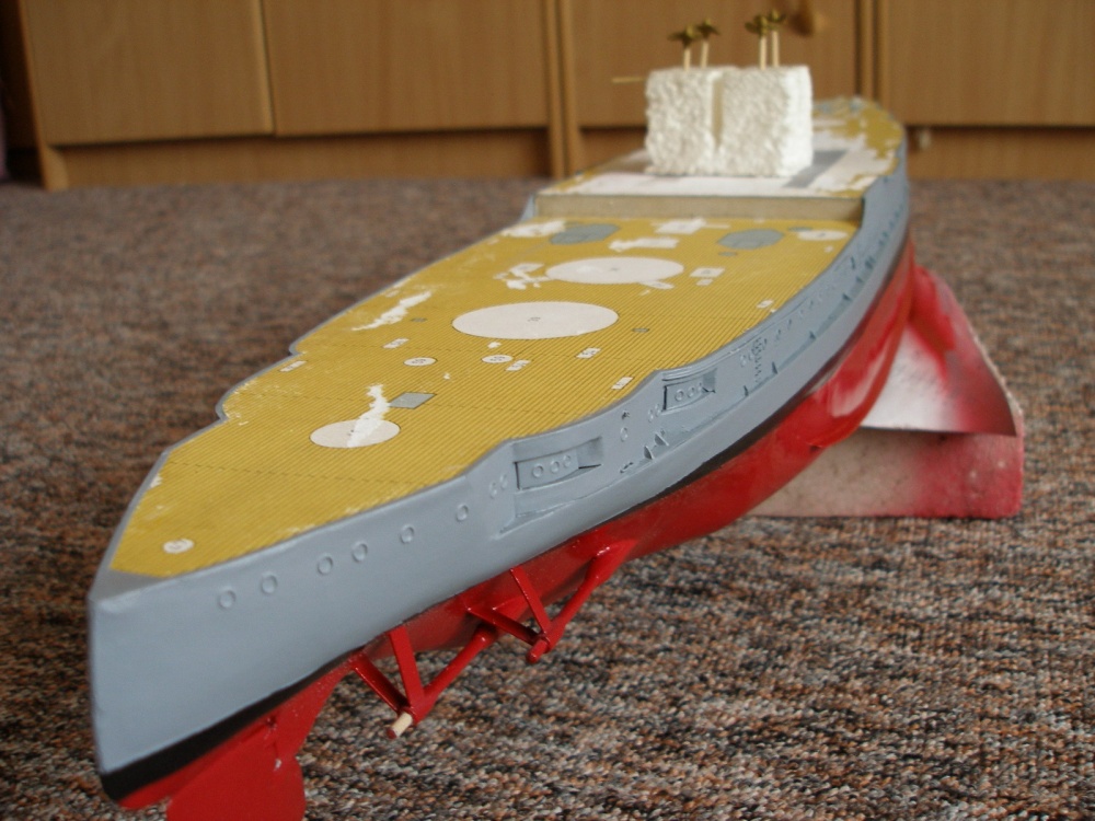 USS ARIZONA (Plná velikost v novém okně) USS ARIZONA
