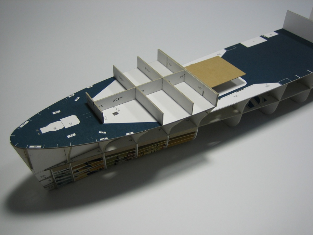 USS Gambier Bay (Plná velikost v novém okně) USS Gambier Bay