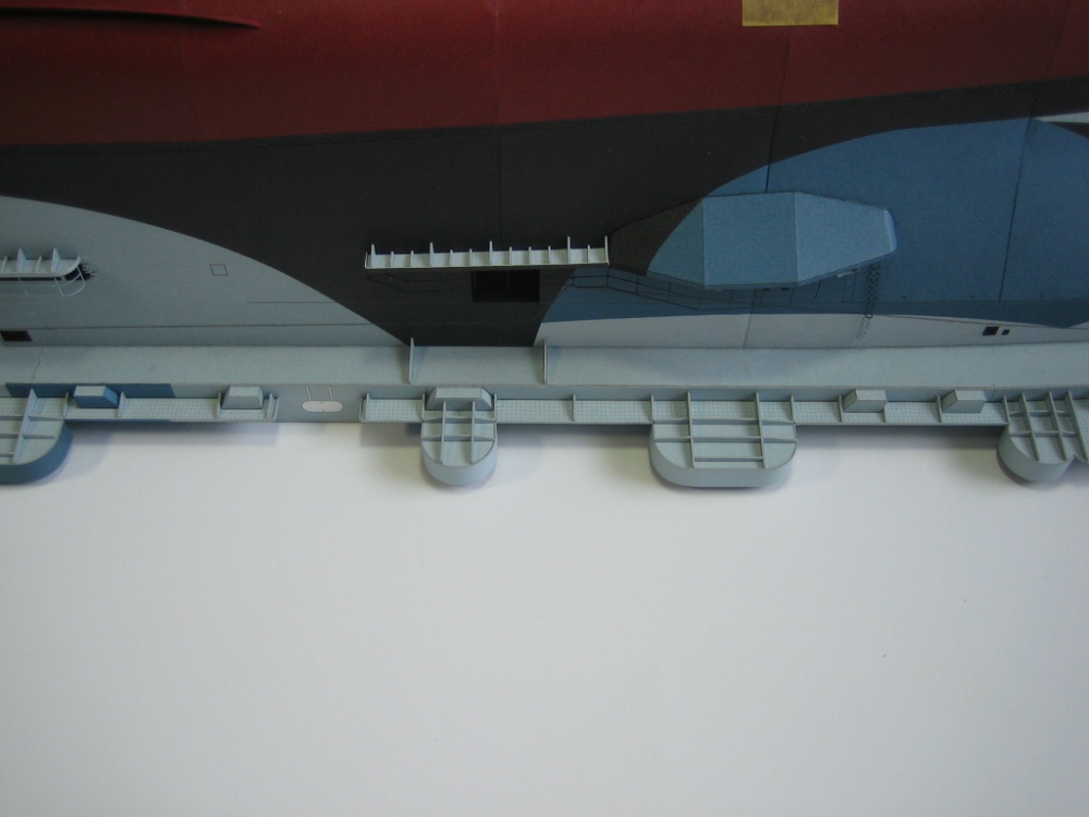 273826