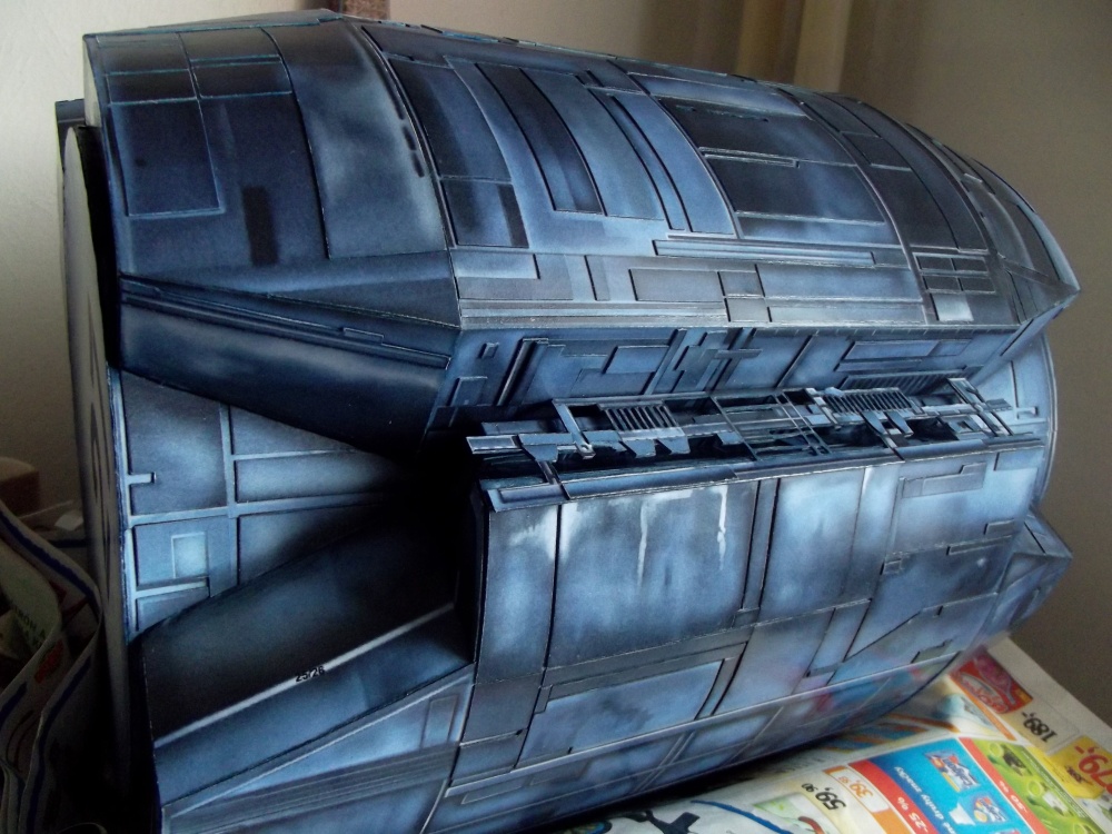 USS SULACO 1: 320 (Plná velikost v novém okně) USS SULACO 1: 320