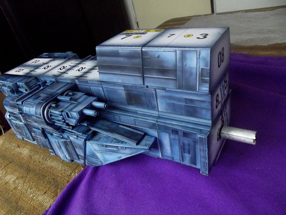 USS SULACO 1: 320 (Plná velikost v novém okně) USS SULACO 1: 320