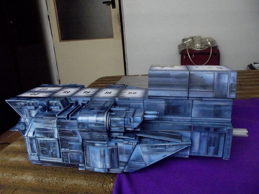 USS SULACO 1: 320 (Plná velikost v novém okně) USS SULACO 1: 320
