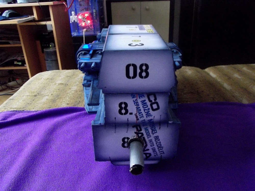 USS SULACO 1: 320 (Plná velikost v novém okně) USS SULACO 1: 320