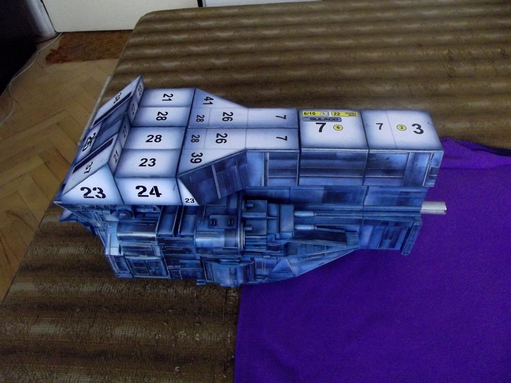 USS SULACO 1: 320 (Plná velikost v novém okně) USS SULACO 1: 320