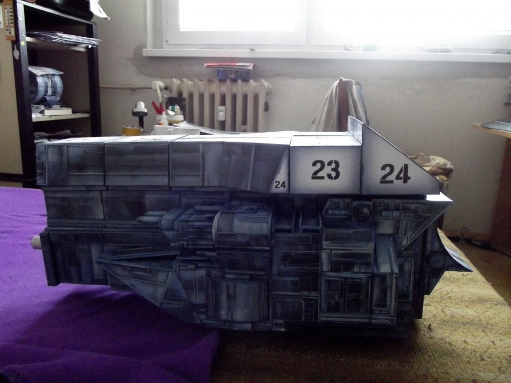 USS SULACO 1: 320 (Plná velikost v novém okně) USS SULACO 1: 320