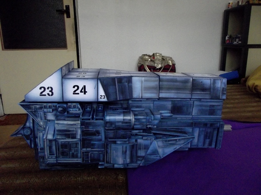 USS SULACO 1: 320 (Plná velikost v novém okně) USS SULACO 1: 320