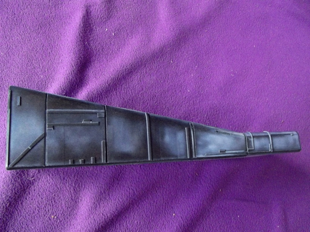 USS SULACO 1: 320 (Plná velikost v novém okně) USS SULACO 1: 320